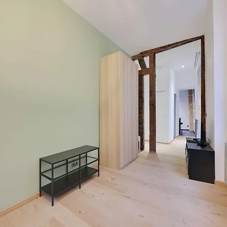 Superb 2p - Rivoli Notre-dame